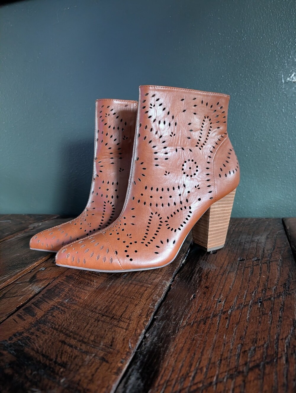 Carlos Santana Ankle Bootie Size 11